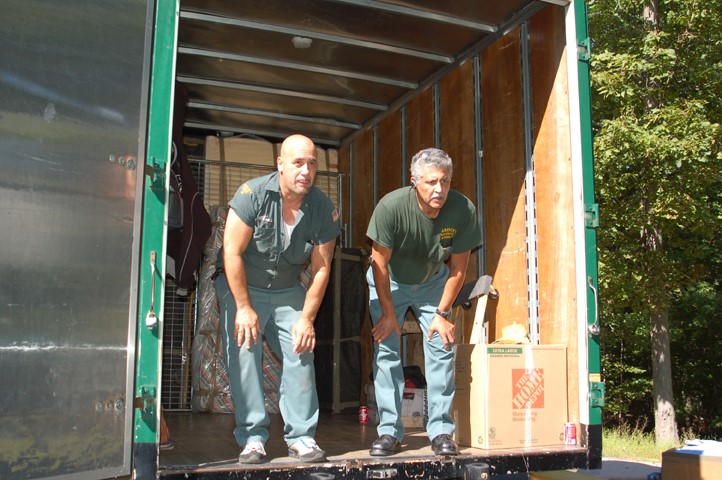 What Sets Professional Movers Apart from DIY Moving?